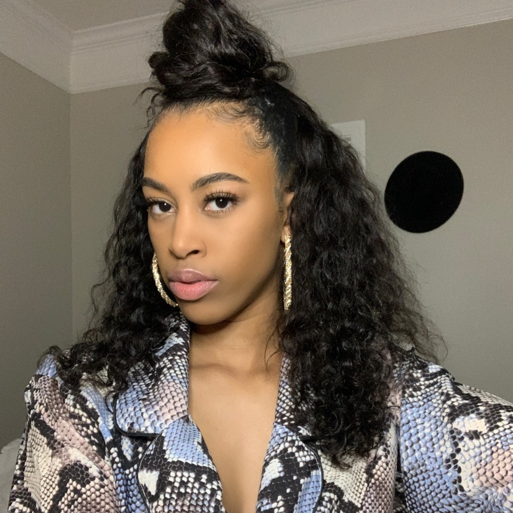 Meet your Posher, Breanne